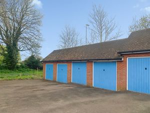 Photo 7- click for photo gallery